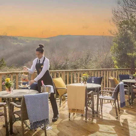 Hotel The Glenview & Leisure Club