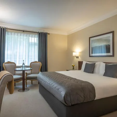 Отель The Glenview & Leisure Club