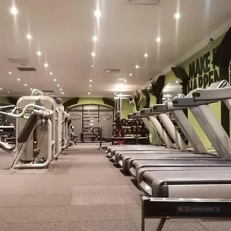 The Glenview & Leisure Club