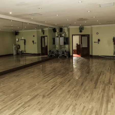 The Glenview & Leisure Club Hotell