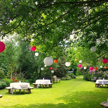 The Glenview & Leisure Club