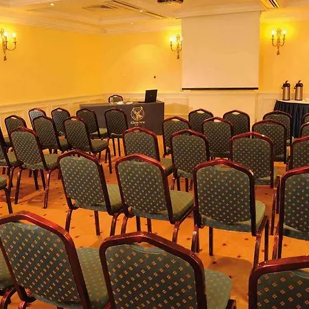 The Glenview & Leisure Club Отель