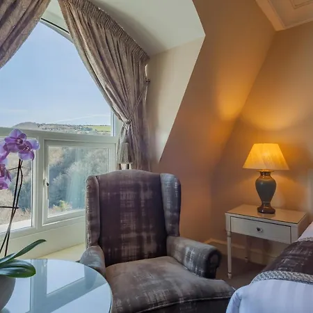 Отель The Glenview & Leisure Club