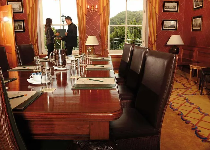 The Glenview & Leisure Club