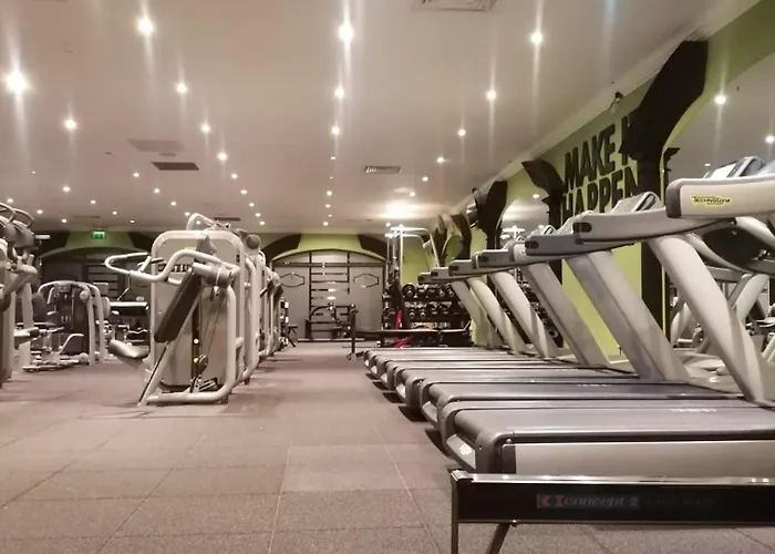 The Glenview & Leisure Club