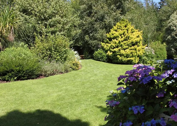 The Glenview & Leisure Club