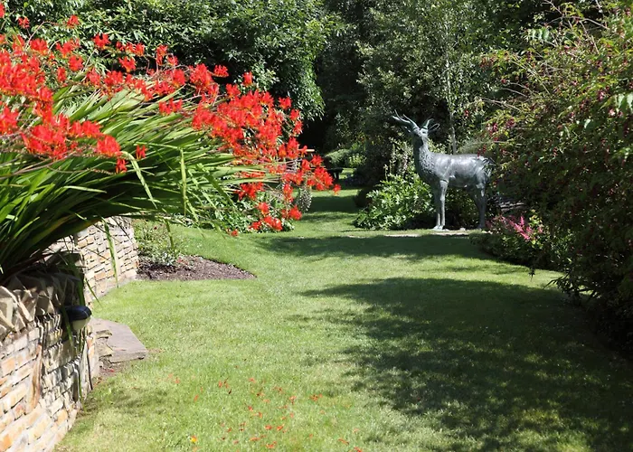 The Glenview & Leisure Club