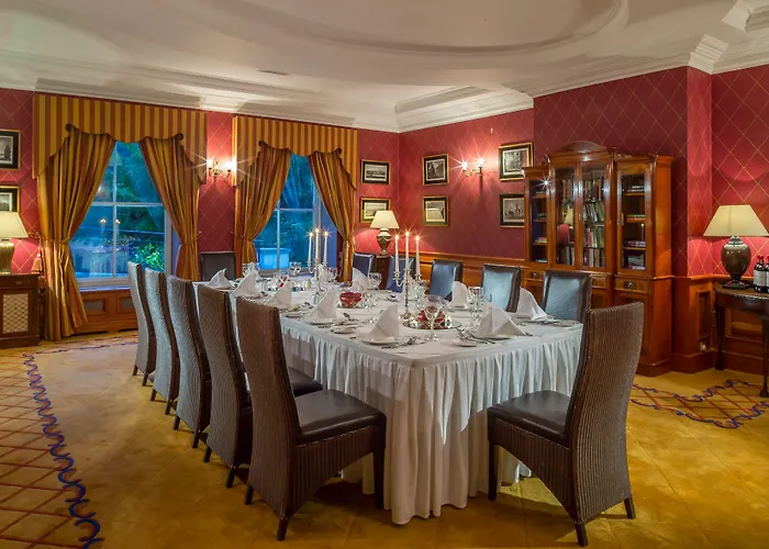 The Glenview & Leisure Club