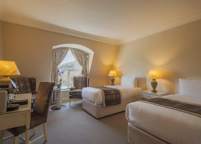 Отель The Glenview & Leisure Club