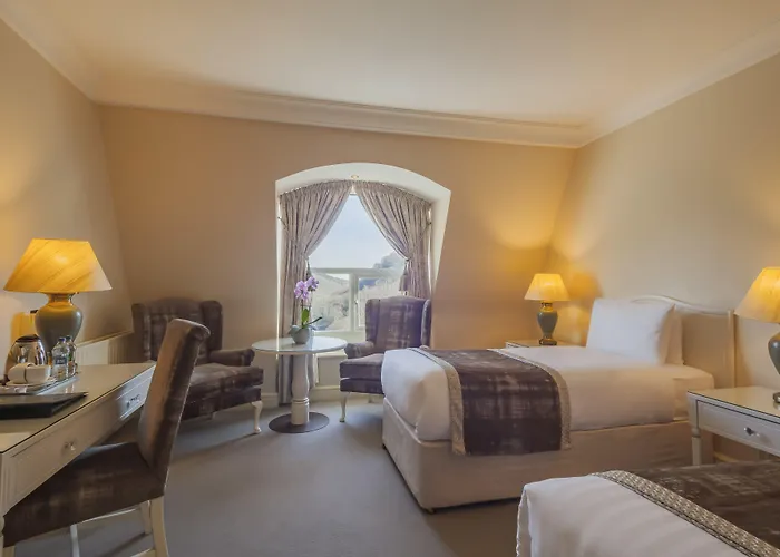 Отель The Glenview & Leisure Club 4*