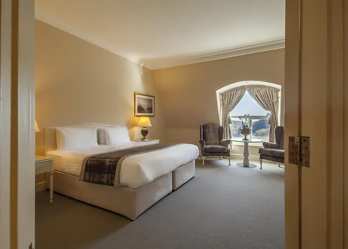 Отель The Glenview & Leisure Club 4*